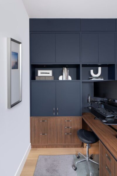 Tiburon Castillo II office space blue
