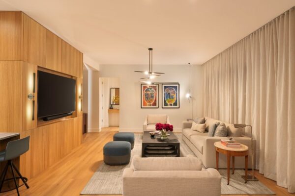 Tiburon Castillo living space with closed blinds