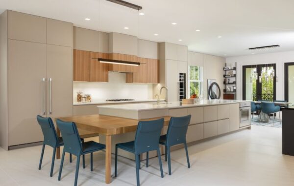 Tiburon Castillo I kitchen