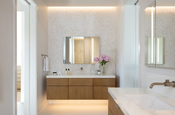 Tiburon Castillo I master bathroom